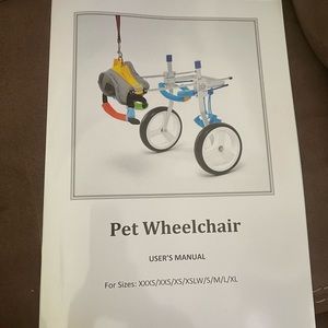 Adjustable pet wheelchair